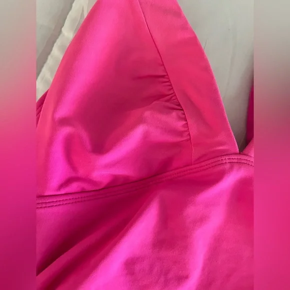 - ATHLETA pink tankini swim Top size: SMALL - Picture 3 of 6
